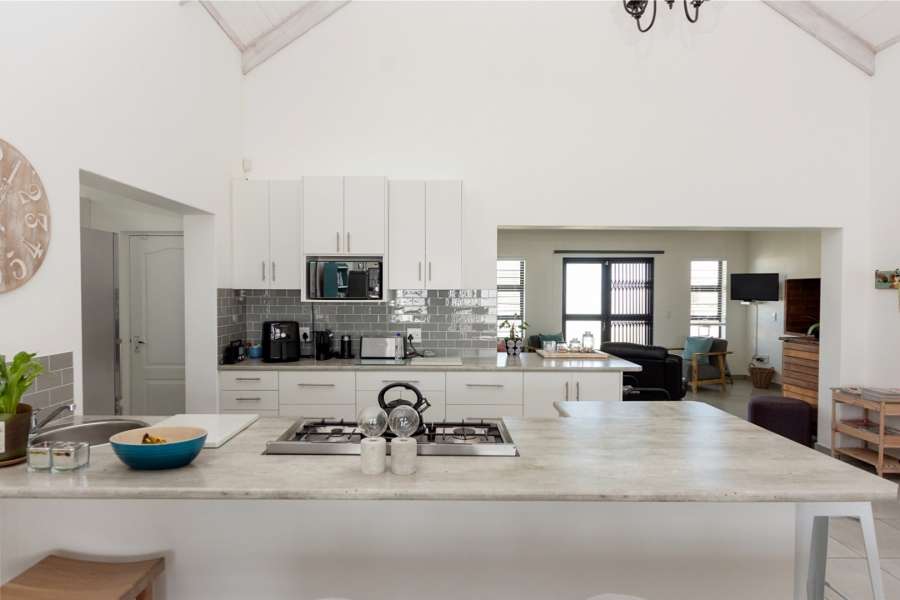3 Bedroom Property for Sale in Britannia Bay Western Cape